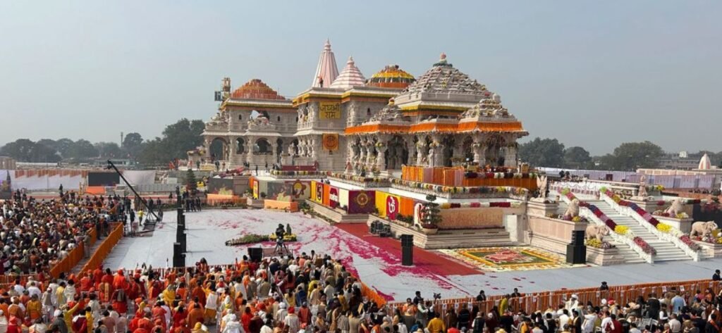 6 Days Ayodhya Varanasi Lucknow Prayagraj Naimishranya Tour Package